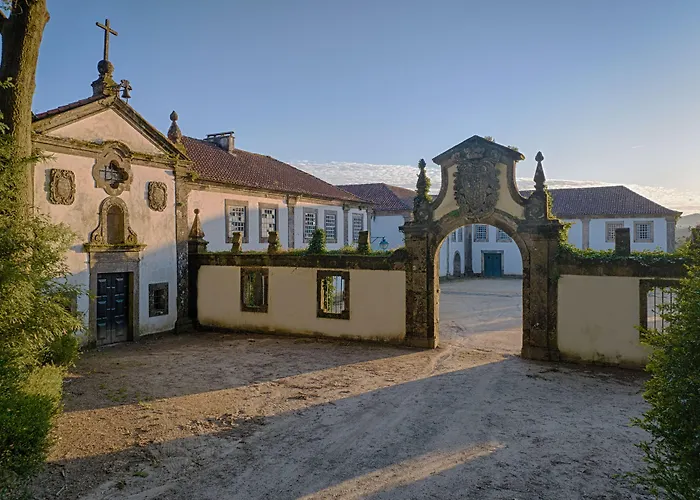Paço De - Turismo De Couette-café Lanheses
