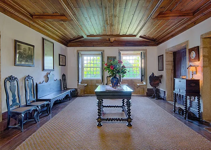 Paço De - Turismo De Couette-café 3*